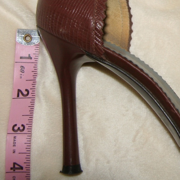 BCBG BROWN OPEN TOE HEEL SIZE 8.5 - Picture 2 of 4